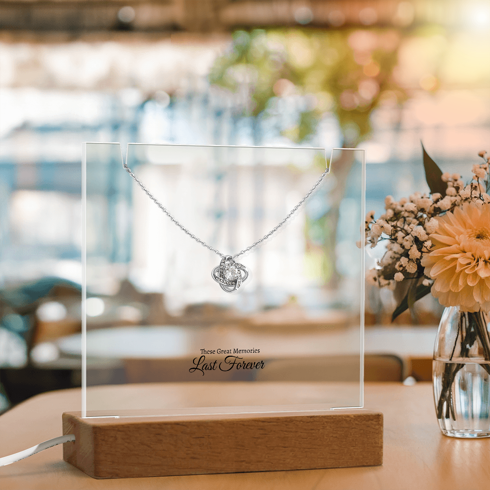 Elegant Love Knot Necklace
