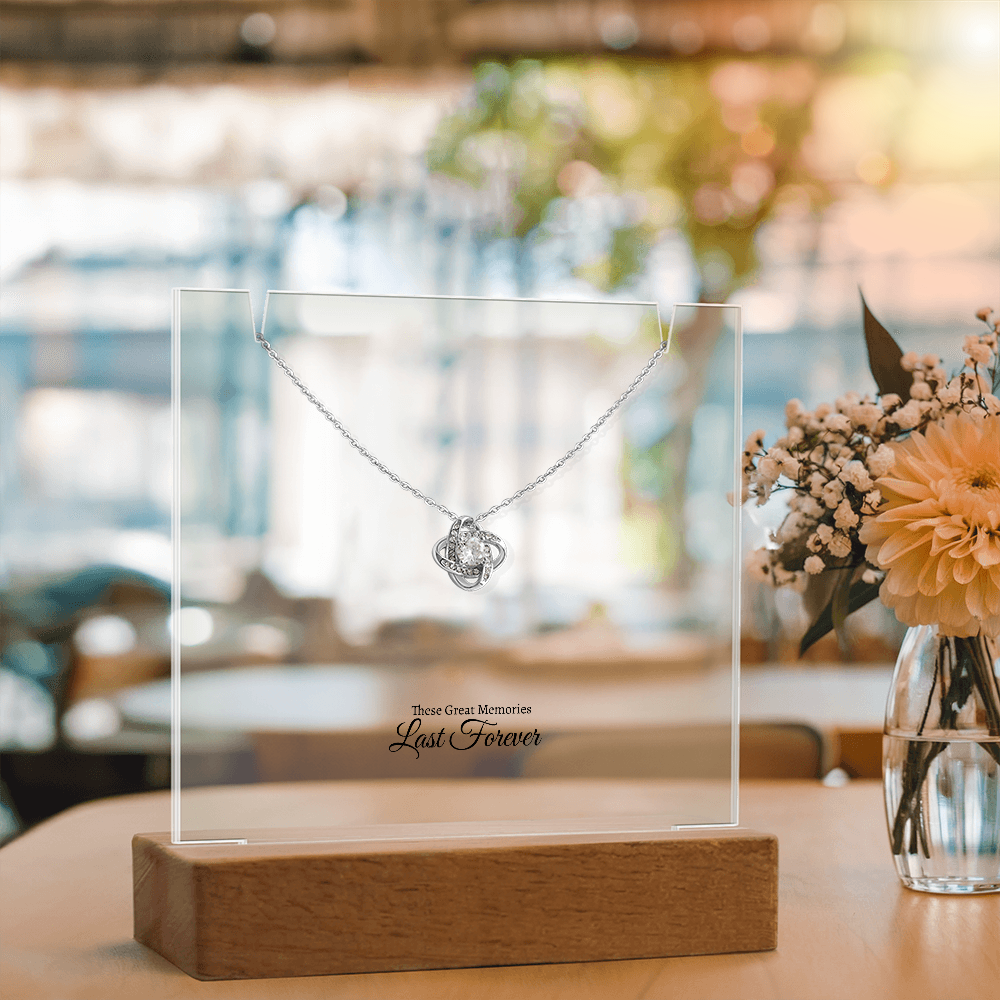 Elegant Love Knot Necklace